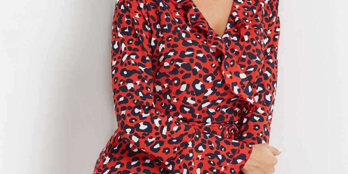 Dip Back Hem T-shirt