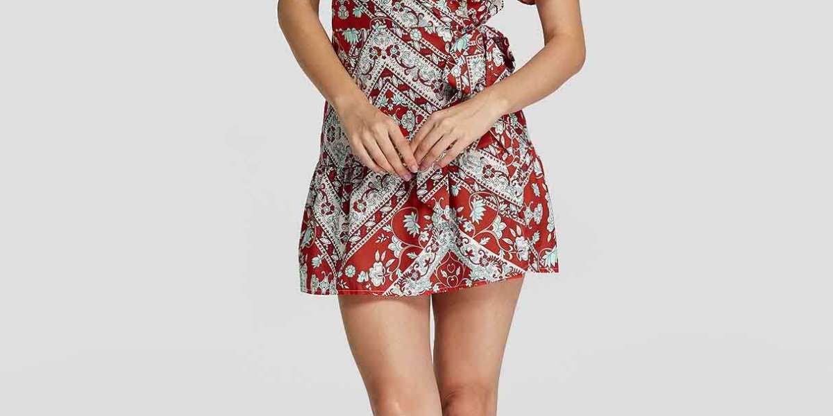 A Brief History of Wholesale Clothing Manufacturing Factories