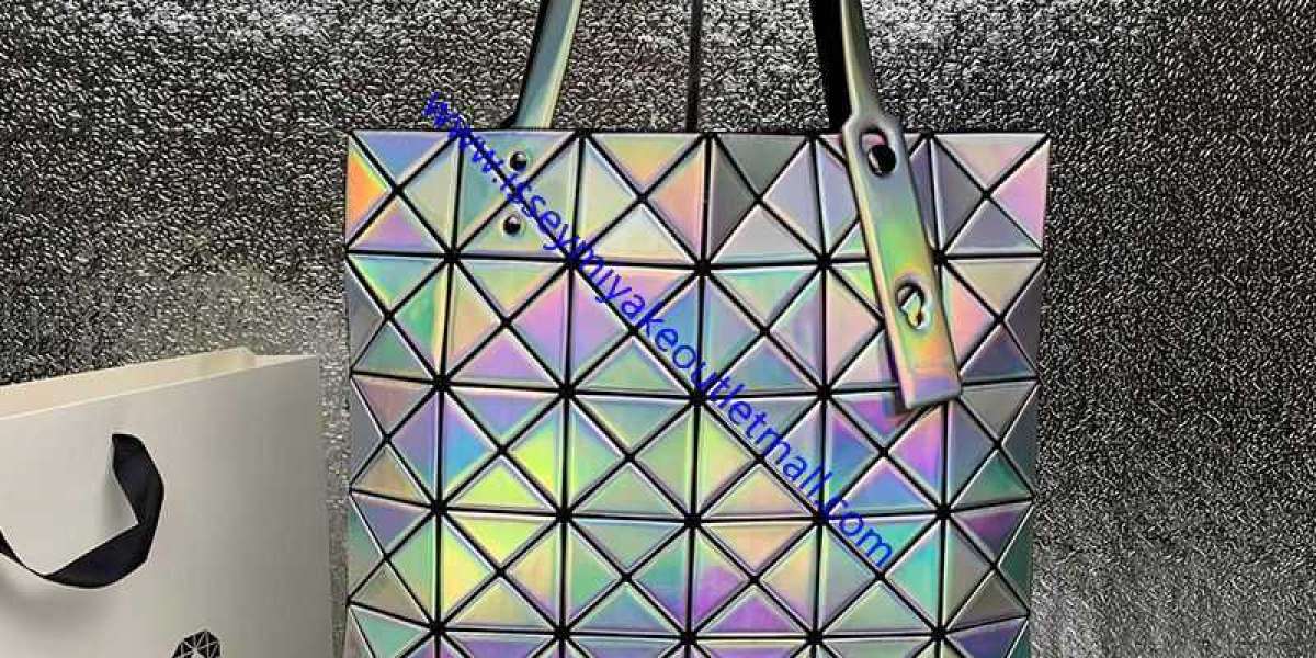 Why Are We Emphasizing A lot of on Luggage for all times?