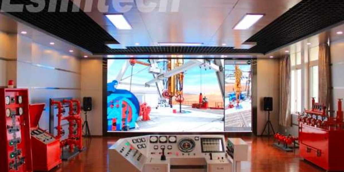 Portable drilling well control simulation training system and full-size drilling simulation training system