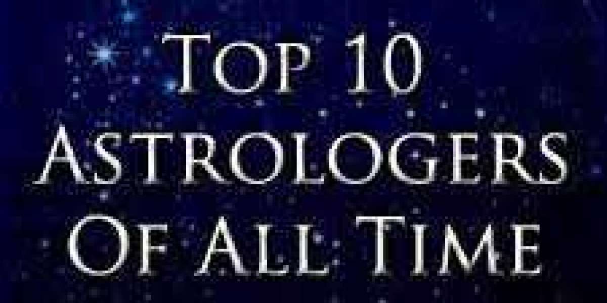 Top Famous and Best Astrologers in India