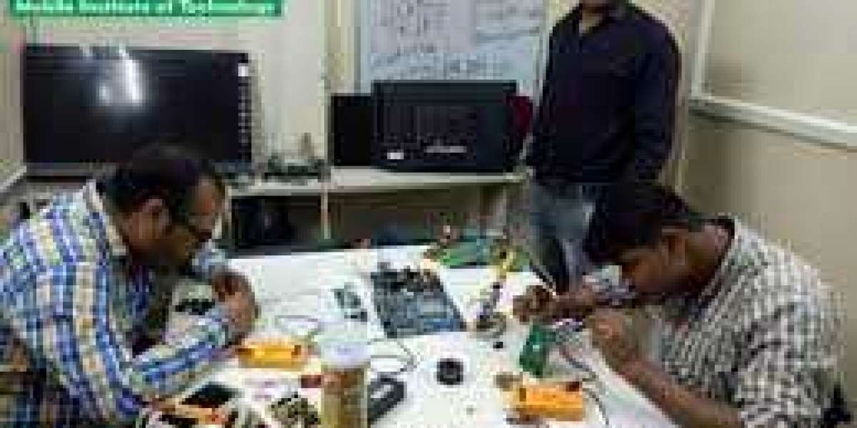 Which is the best center for LED TV repair course in Delhi