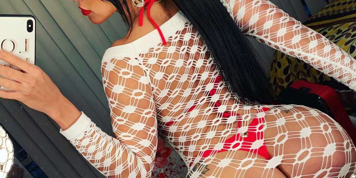 Make Your Parties more Colorful with Model Escorts in Lahore