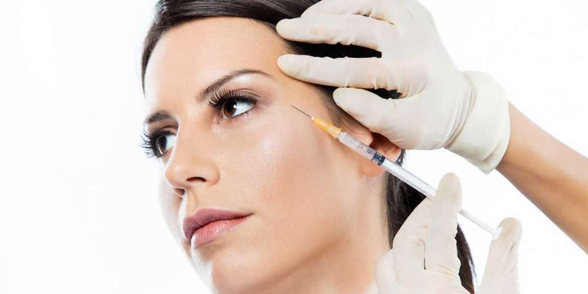 Smooth Out Your Wrinkles: A Comprehensive Guide to Dermal Fillers in Dubai