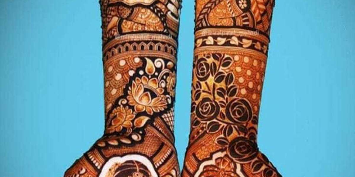 The Best Mehndi Artist in South Delhi: Raju Mehndi Artist