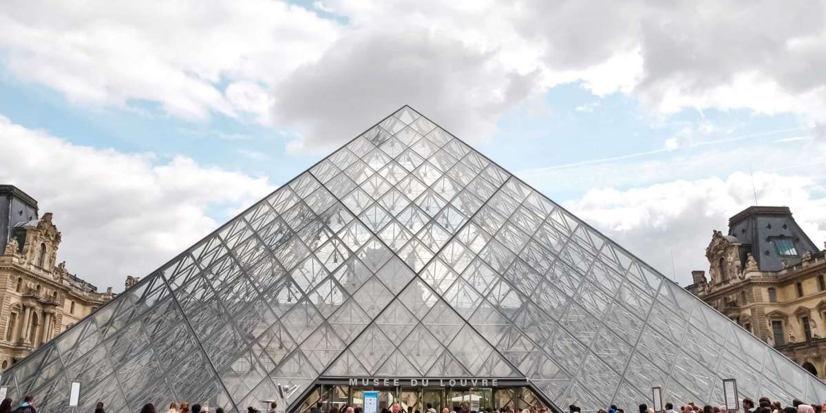 Louvre After Dark: A Guide to the Museum's Nighttime Tours