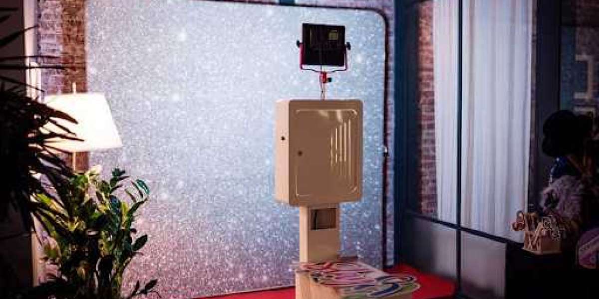 Tips to Make the Most of Your Photo Booth Rental Experience