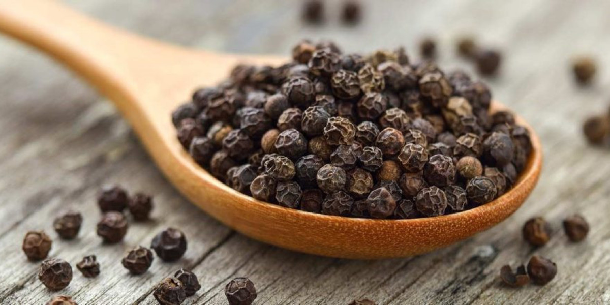 Piperine and Weight Loss: Unraveling the Connection