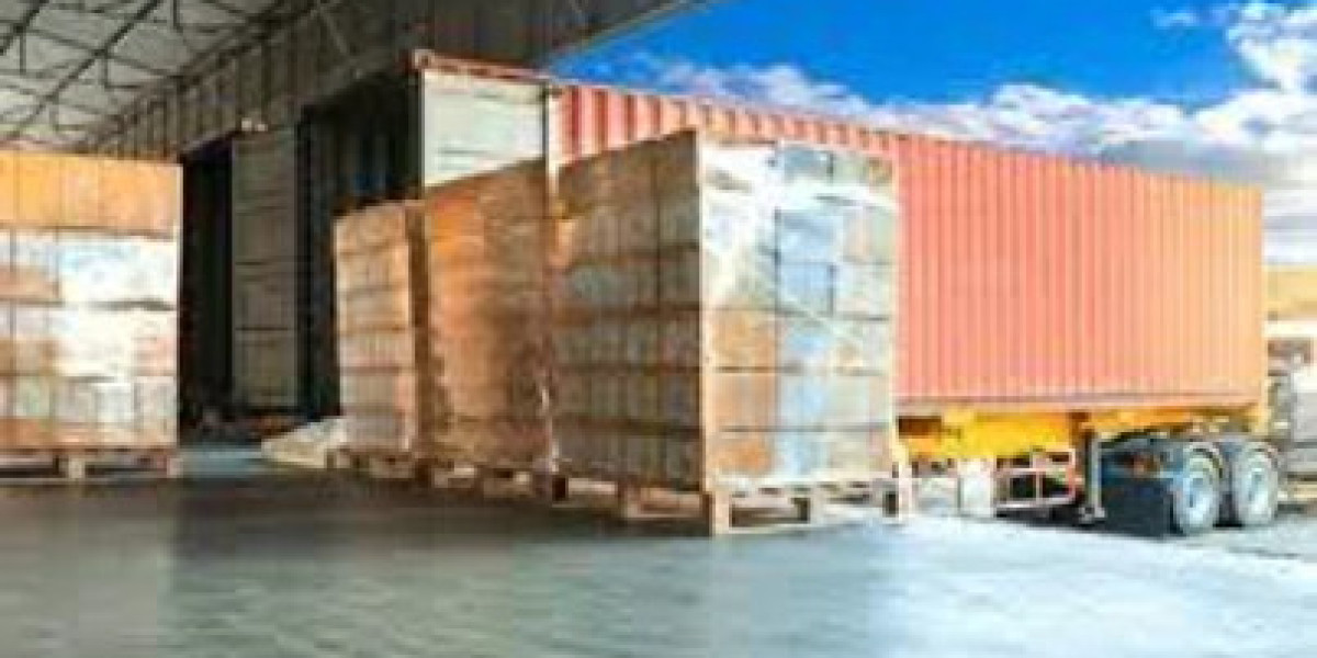 What are the benefits of using LCL consolidation for shipping to Singapore?