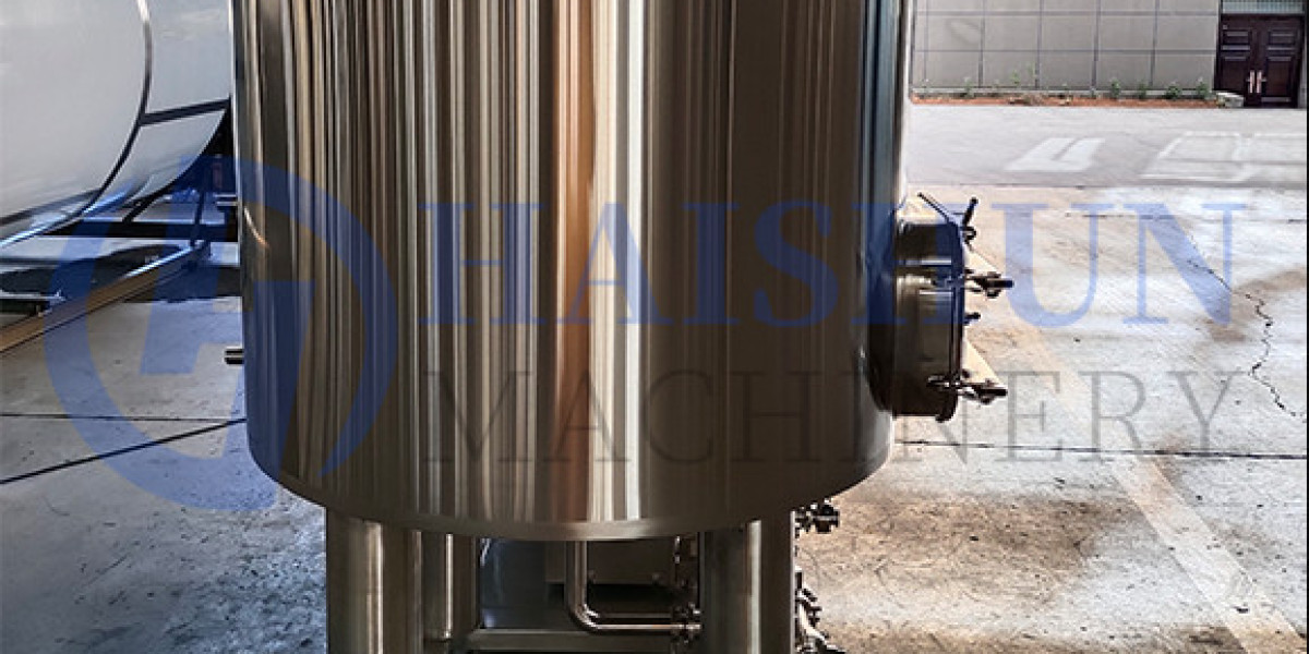 CRAFTING QUALITY BEER WITH HAND MIXING BREWHOUSE METHODS