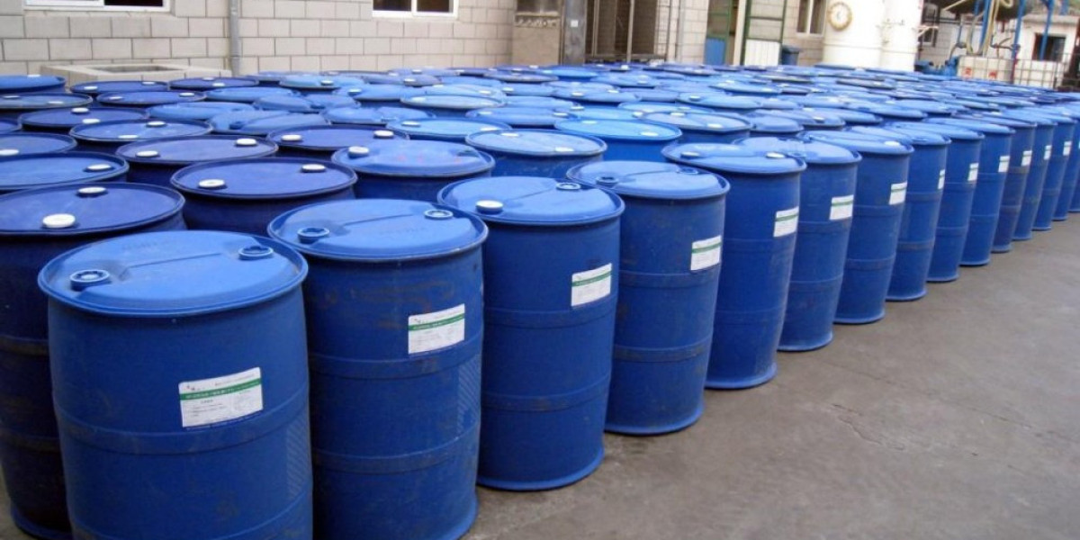 Monoisopropanolamine in Cleaning Products: A Powerful Ingredient for Degreasing and Disinfection