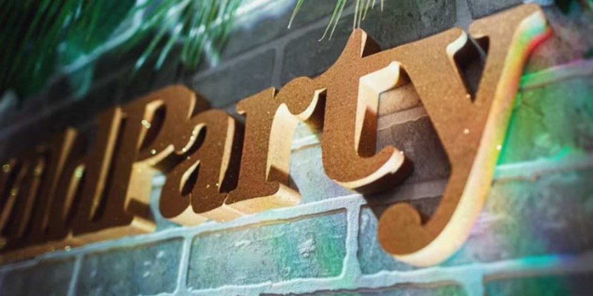  How to Choose the Right Outdoor Signage Letters for Your Business