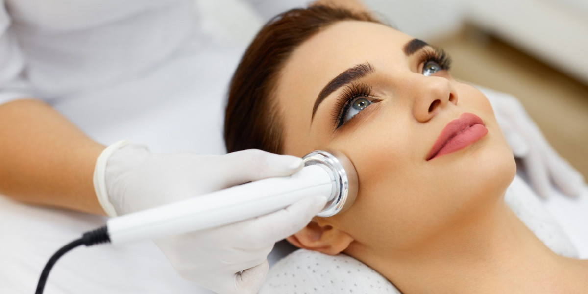 Unlocking The Healing Potential: Light Therapy Role In Pain Management