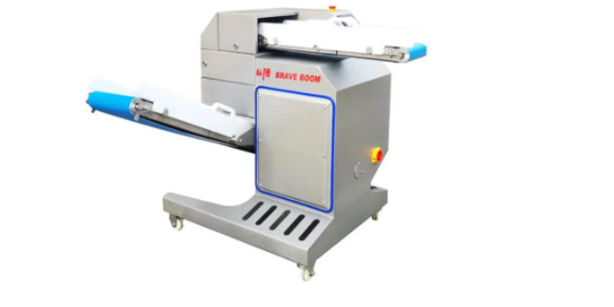 What types of meat is the Fresh meat shredding and slicing machine suitable for?