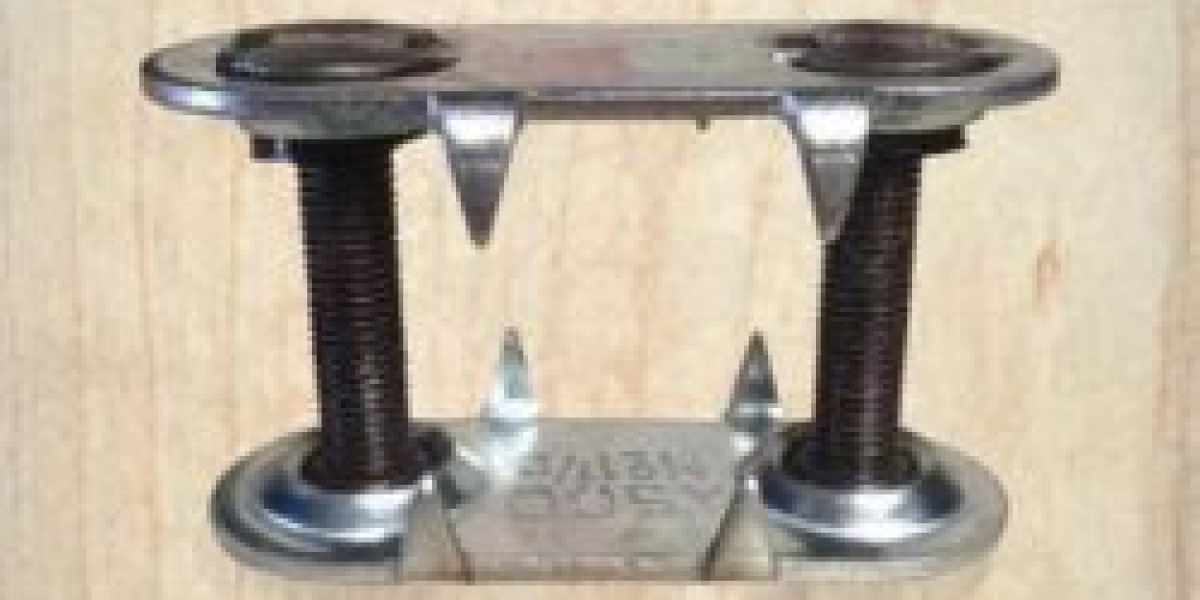 What are the key advantages and challenges of using conveyor belt connectors in industrial applications