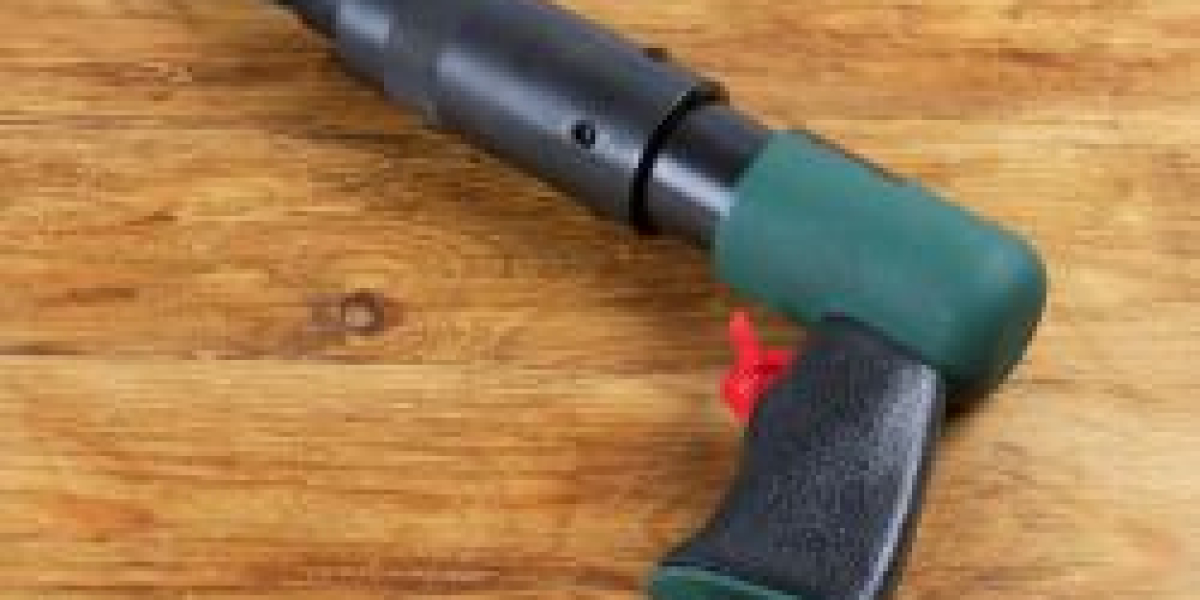 What factors determine the price of a laser cleaner