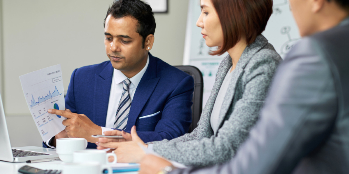 Empowering Field Technicians with Mobile Field Service Management Solutions