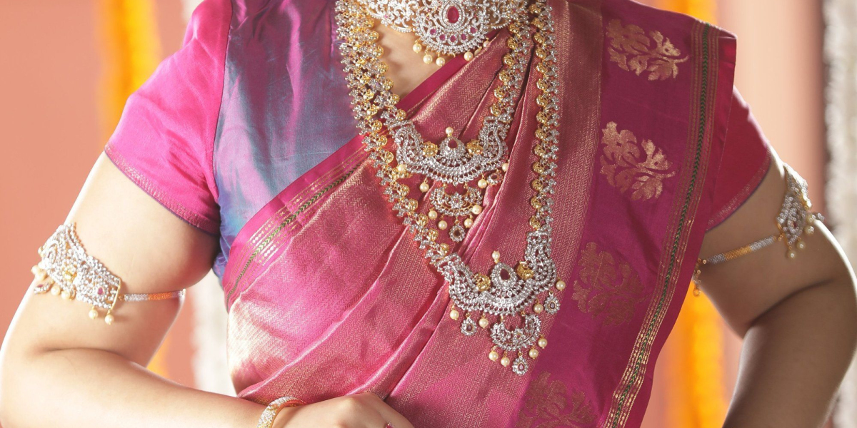 The 5 Silver Choker Necklaces Will Redefine Your Style