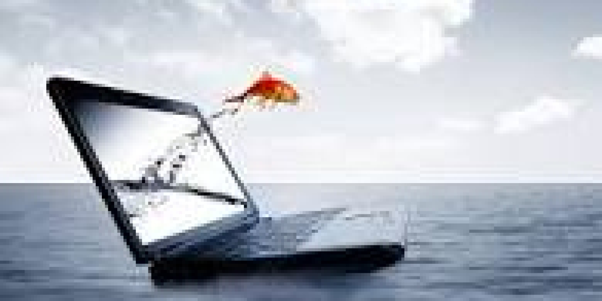 What is Royal Ace Casino and what does it offer to players