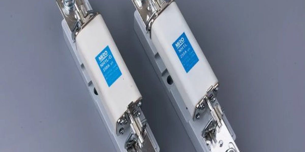 Choosing the Right Cylindrical Fuse Holder Base for Your Application