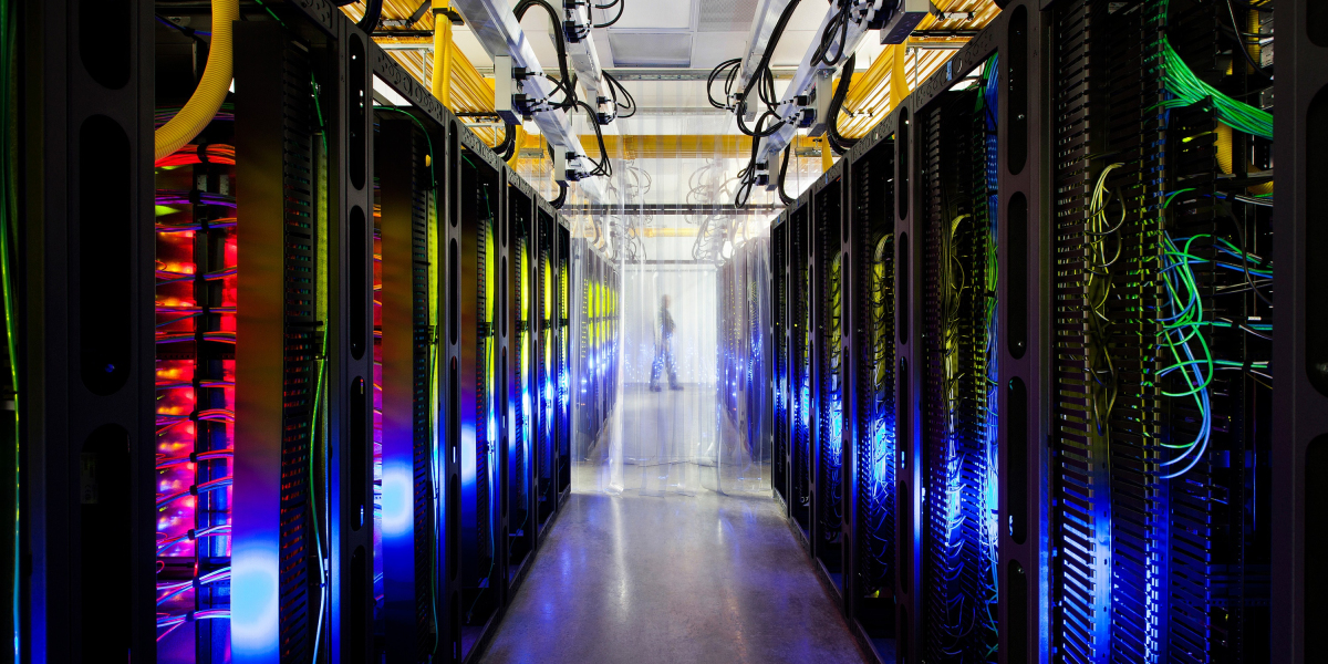 How Does Network Virtualization Impact Data Center Efficiency and Management?