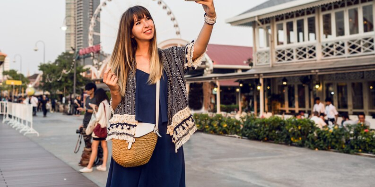 Flawless First Impressions: Atlanta's Choice for Headshot Photography