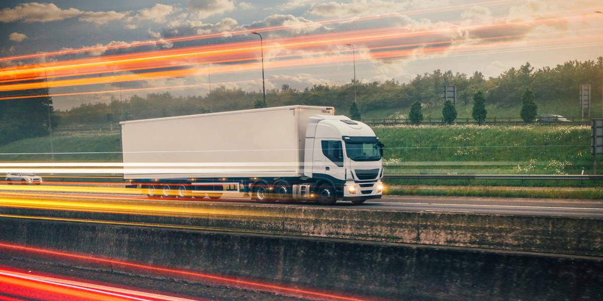 Providing real-time tracking and visibility of cargo throughout the journey