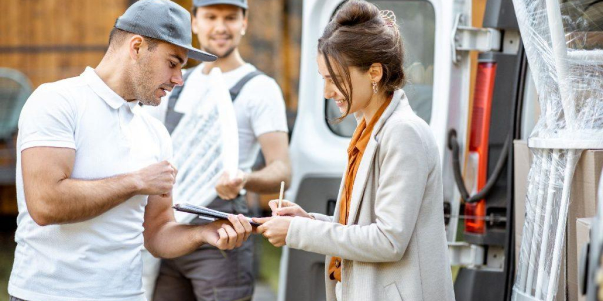 Movers and Packers in Business Bay: Streamlining Your Relocation Experience