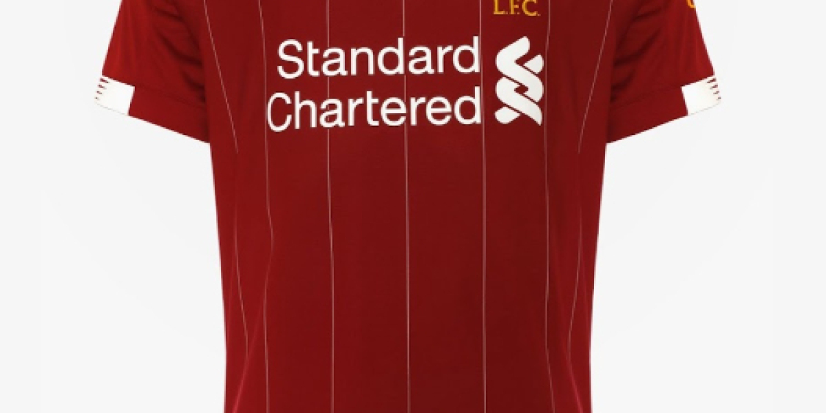 Liverpool 24-25 doma, v gosteh in barve tretjega kompleta so pricurljale