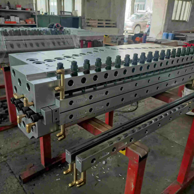 Wide Foaming mould Profile Picture