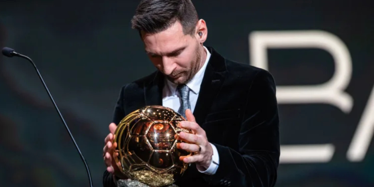 Lionel Messi och Erling Haaland togs upp på 30-mannalistan för 2023 års Ballon d'Or