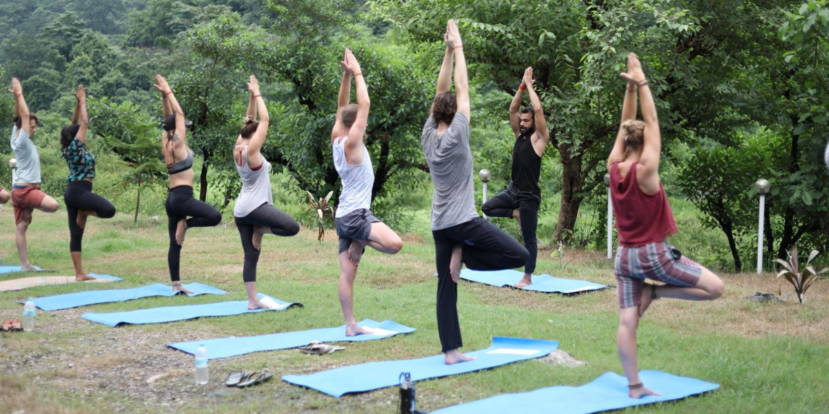 Embrace Tranquility: Pratham Yoga's Rishikesh 14 Days Yoga Retreat