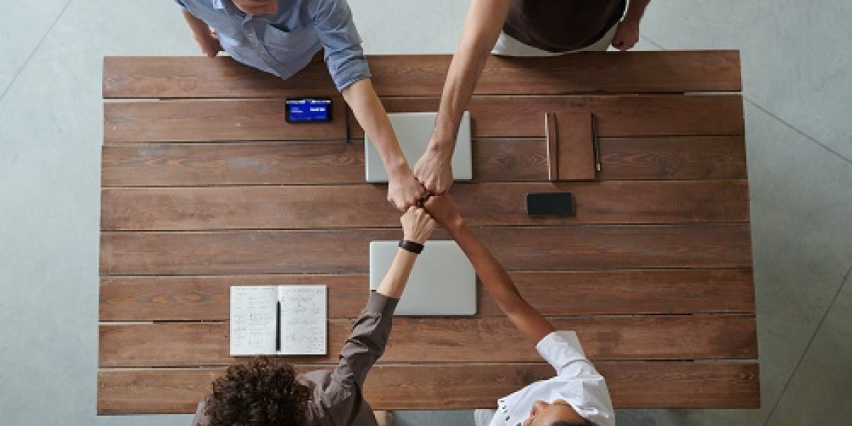 Revolutionizing Relocation: Easy Move Europe - Your Ultimate Moving Company and Driver and Van Hire