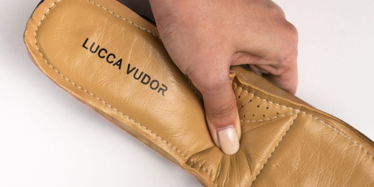 Women walking shoes Malaysia