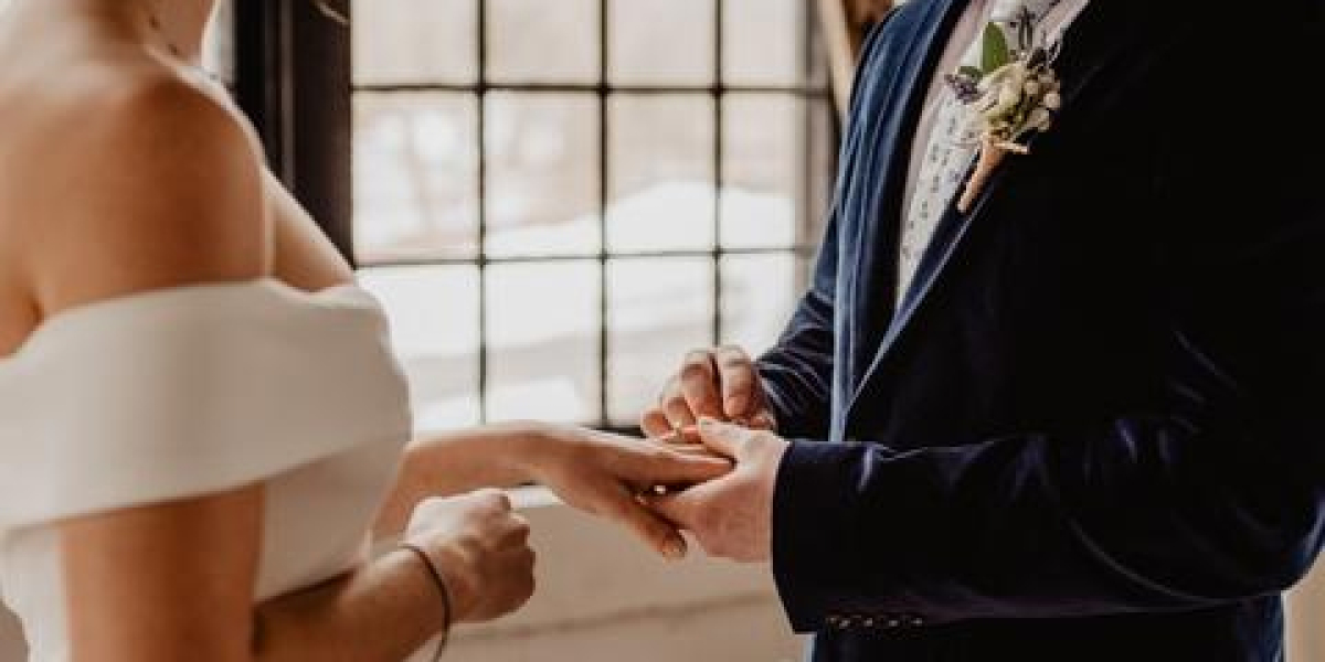 合姻缘：如何理解和追求幸福的婚姻