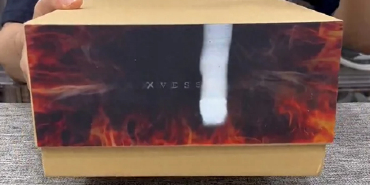 XVESSEL(ヴェセル) キャンバスシューズ　新品入手しました、とても美しいです！