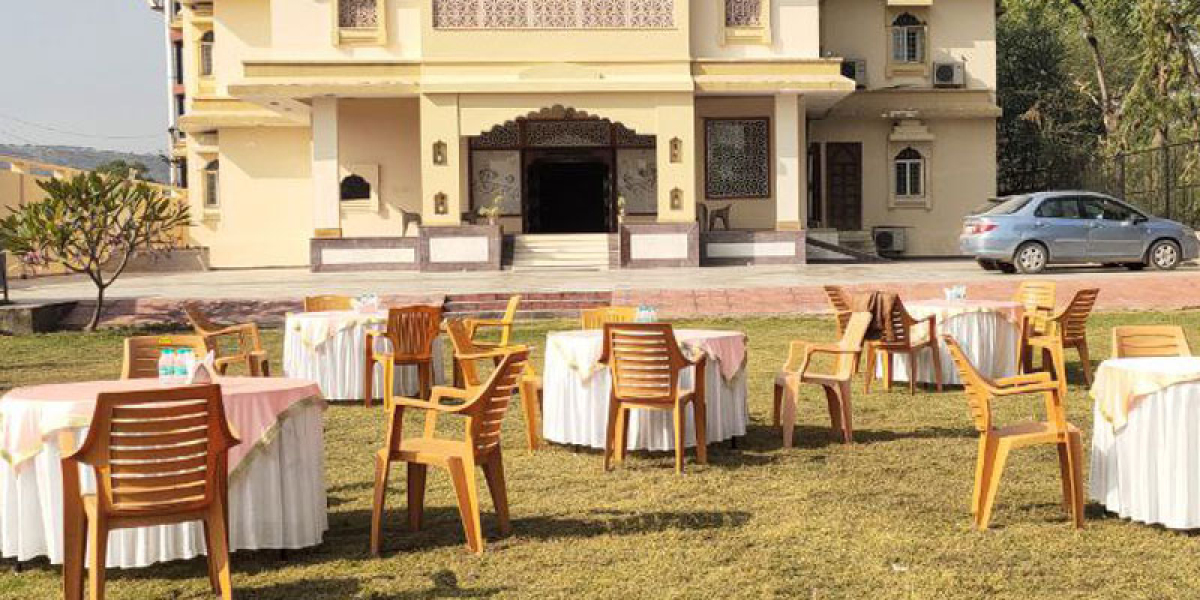 Elegance and Romance: A Stay at Kothi Lohagarh - Your Ultimate Couple-Friendly Heritage Hotel in Kanota
