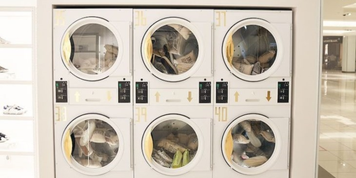 Golden Goose Sneakers Sale eyes and the knots on the