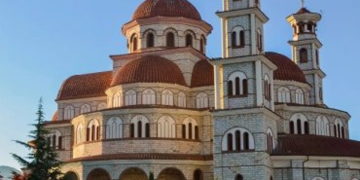 10 Reasons Why to Visit Albania!