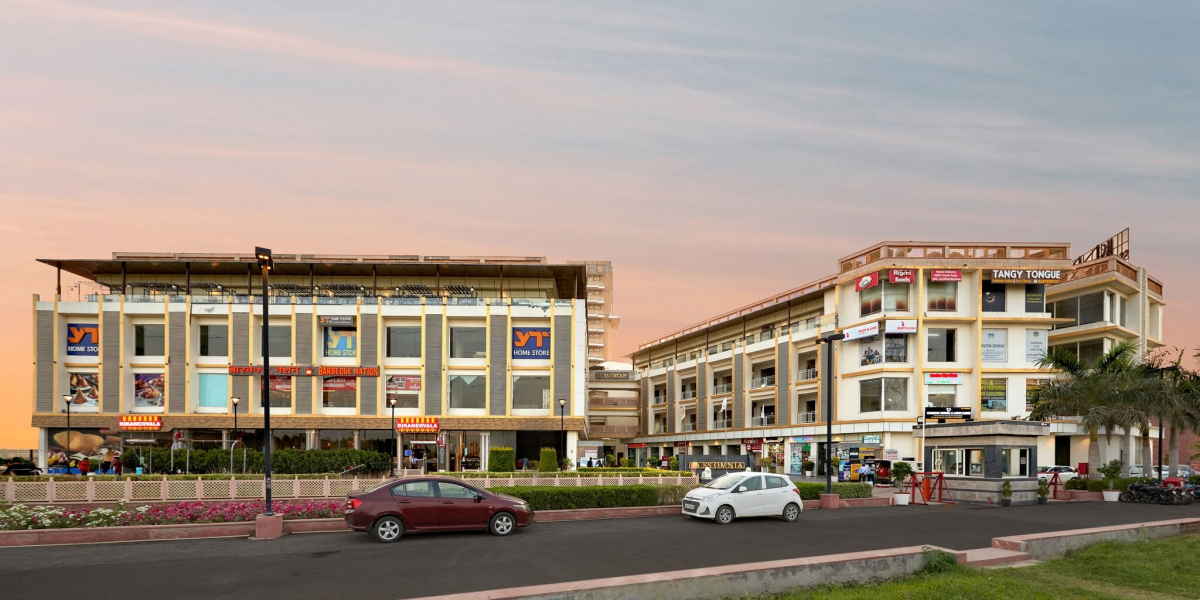 Why are people moving to Gurgaon for commercial investment