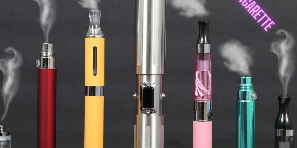What is THP e-cigarette technology, and how does it differ from traditional vaping devices