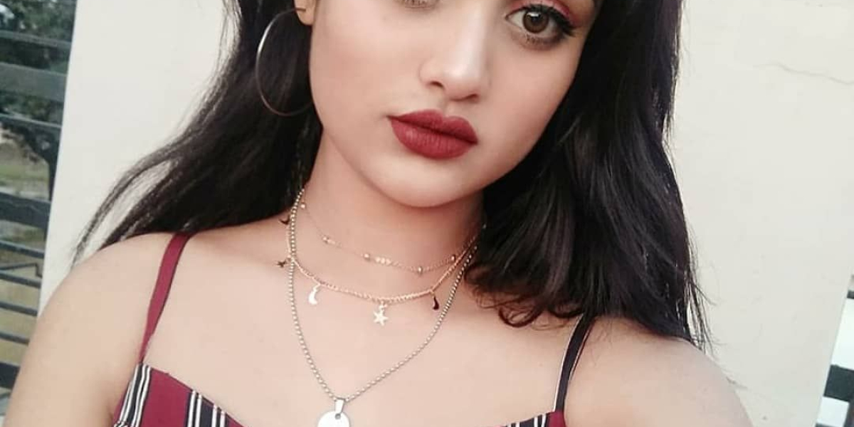 Skokr Jaipur Escorts service | Get Best Independent Call Girls Service 24/7