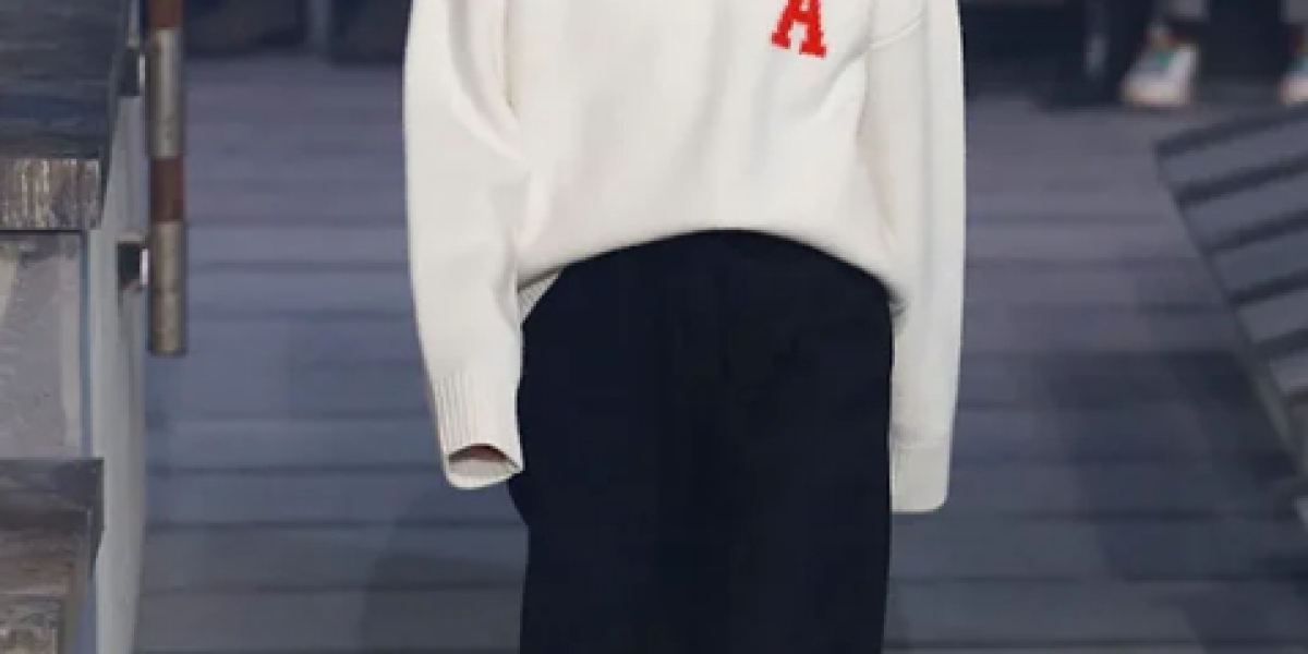 燒遍IG的Ami Paris充滿巴黎不經意隨性格調品牌！