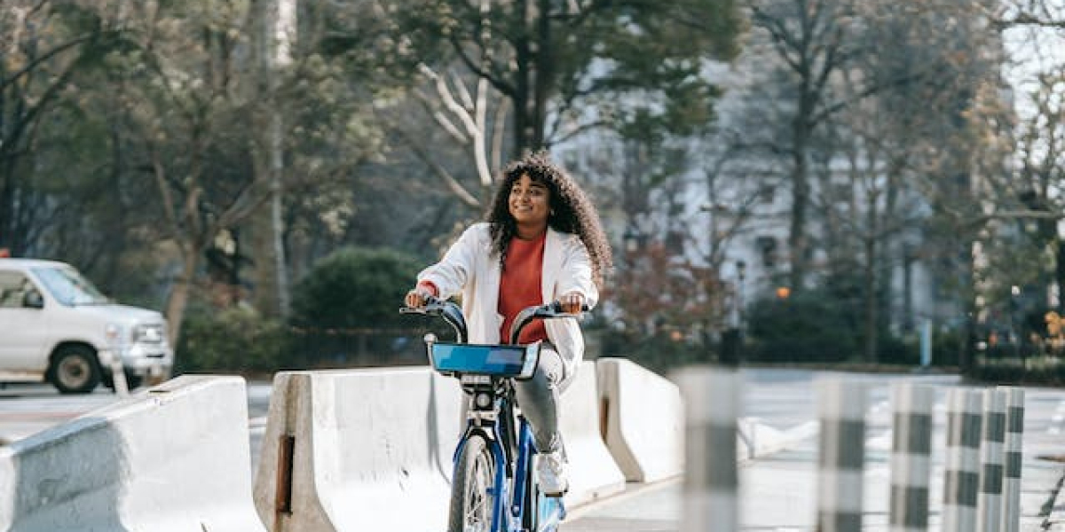 Cycle Fitness: Pedaling Your Way to a Healthier Lifestyle with Essential Fitness Accessories