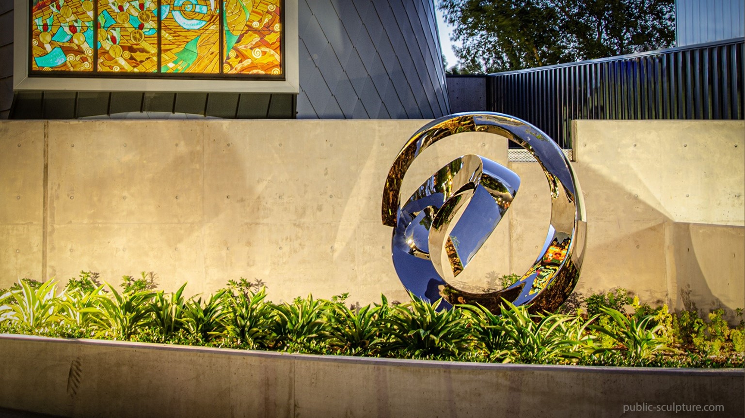 Bridging Art and Nature: The Impact of Contemporary Garden Sculptures