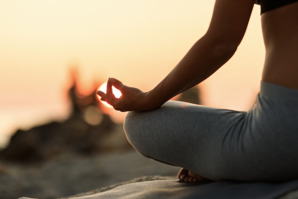 A Spiritual Guide to Mindfulness: Living in the Present - populerpost.com