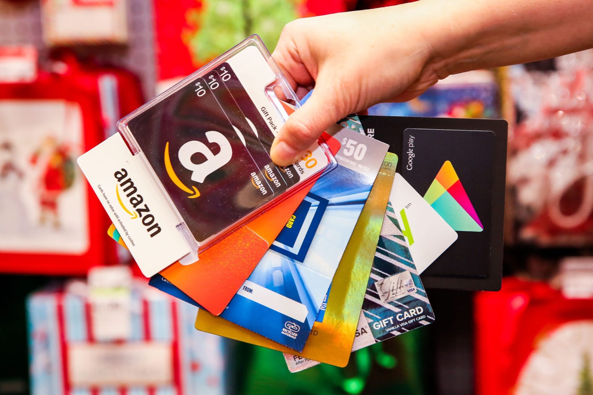 Best Time of Year to Sell Gift Cards for the Highest Rates