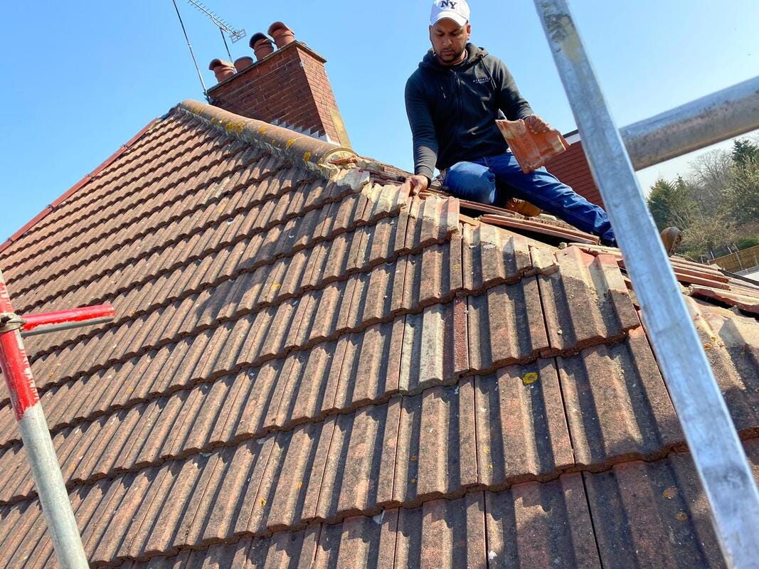 Preventing Roof Sagging — Advice from Professional Roofers in Croydon | by Kevington Roofing and Building LTD | May, 2025 | Medium