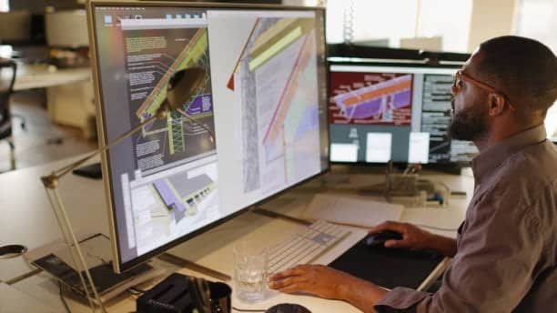 Computer-Aided Engineering (CAE) – Simulation & Analysis in Manufacturing