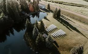 Rustic celebrations rooted in charm in Alberta – @sweethavenbarn on Tumblr